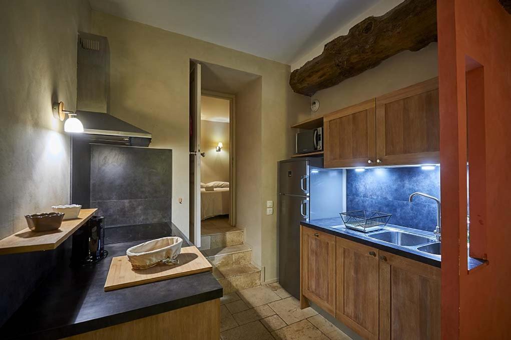 Gite Le Logis - Manoir Le Plessix Madeuc Corseul Esterno foto