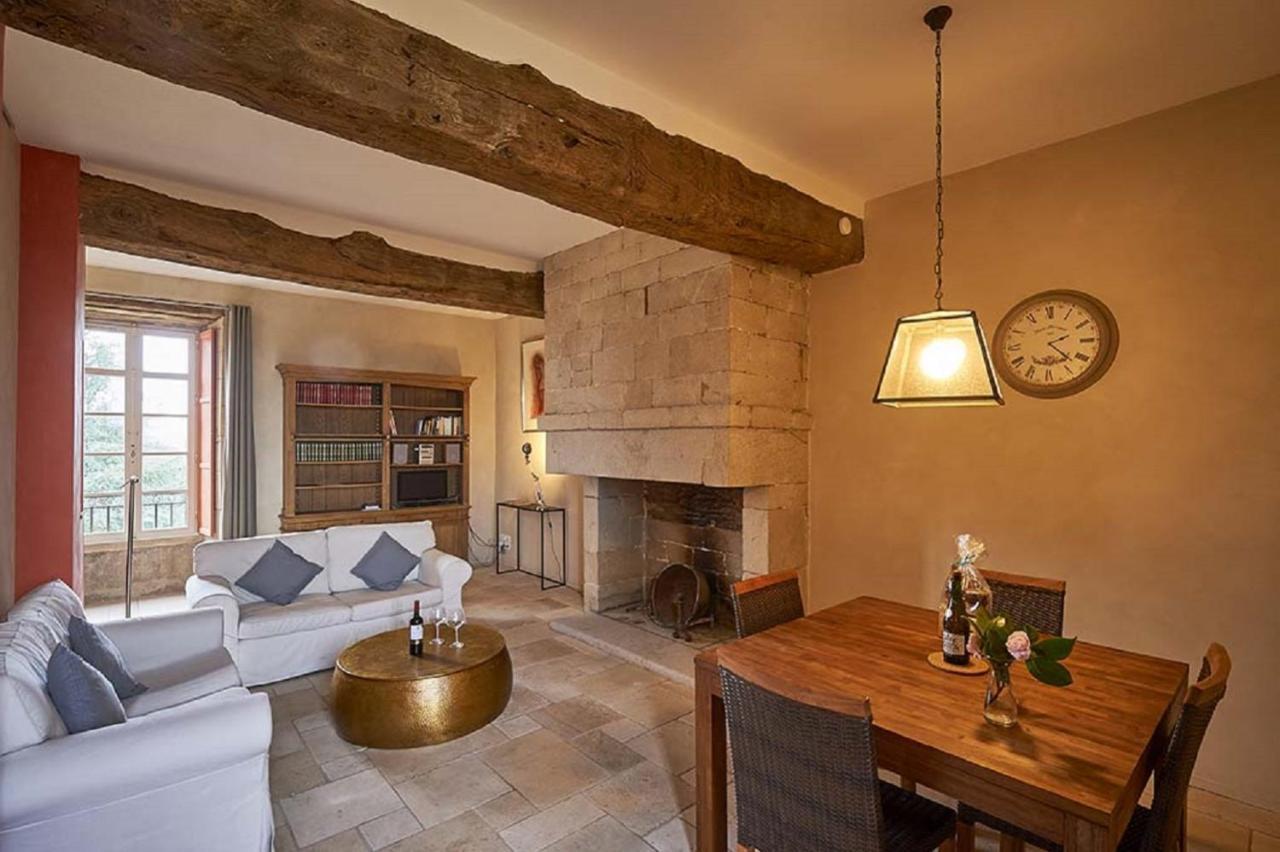 Gite Le Logis - Manoir Le Plessix Madeuc Corseul Esterno foto