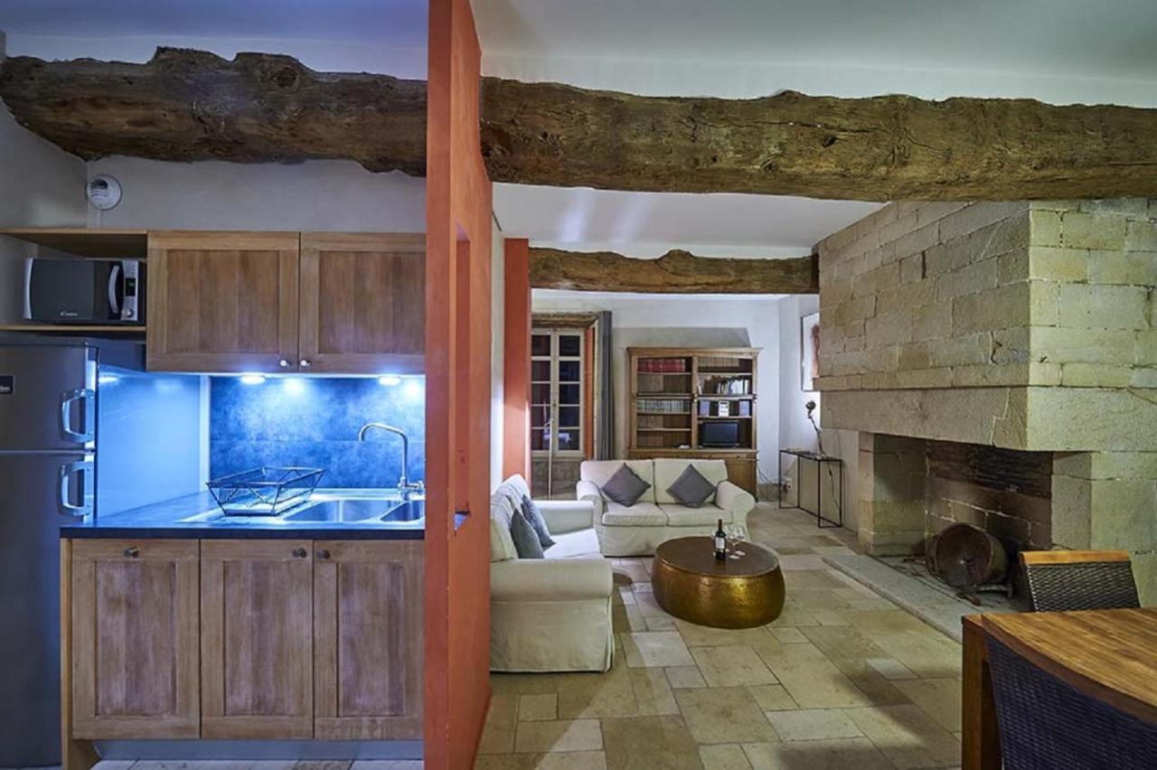 Gite Le Logis - Manoir Le Plessix Madeuc Corseul Esterno foto